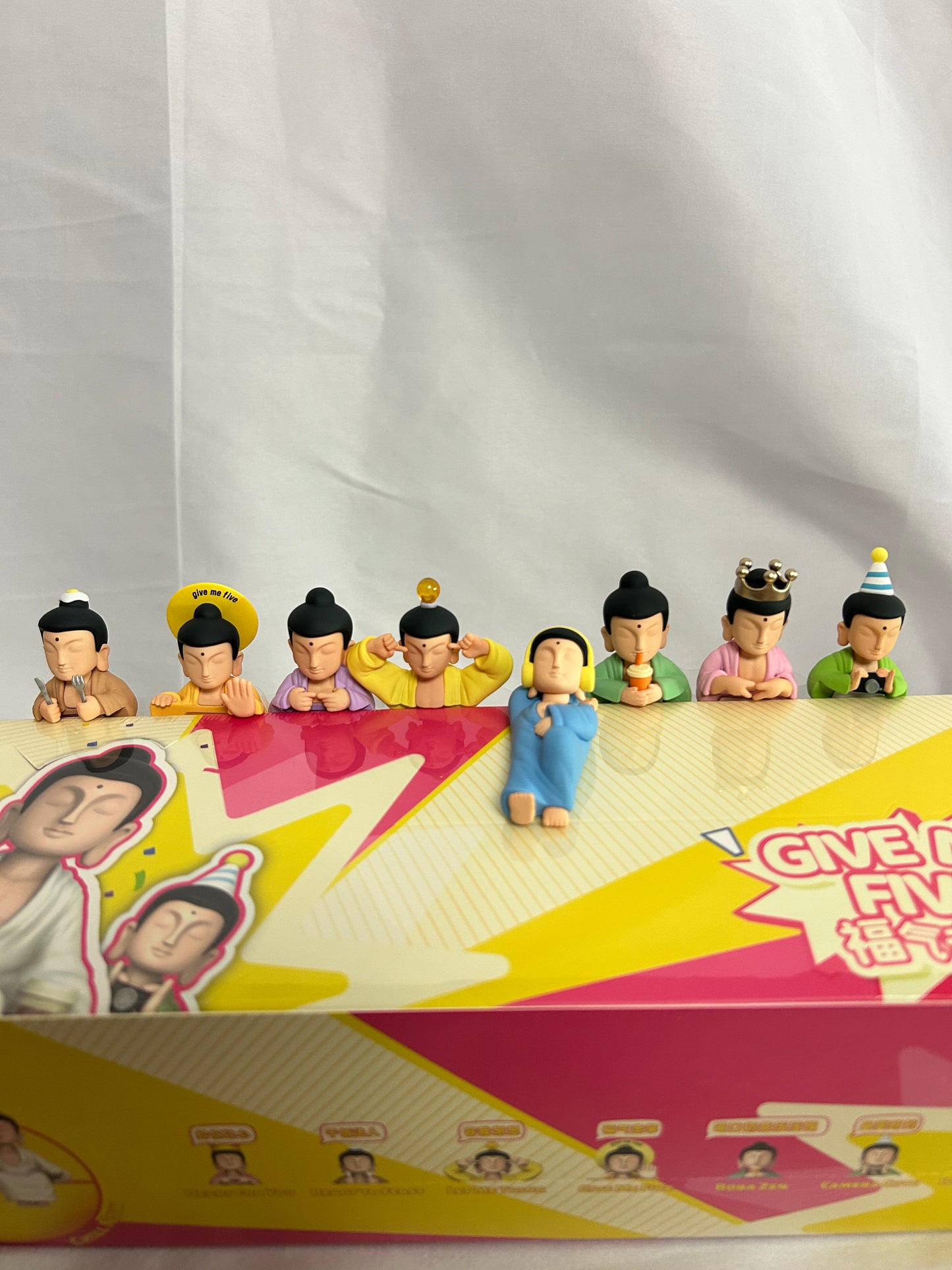 Amitofo "Give Me Five" Pass The Luck Blind Box Hippers