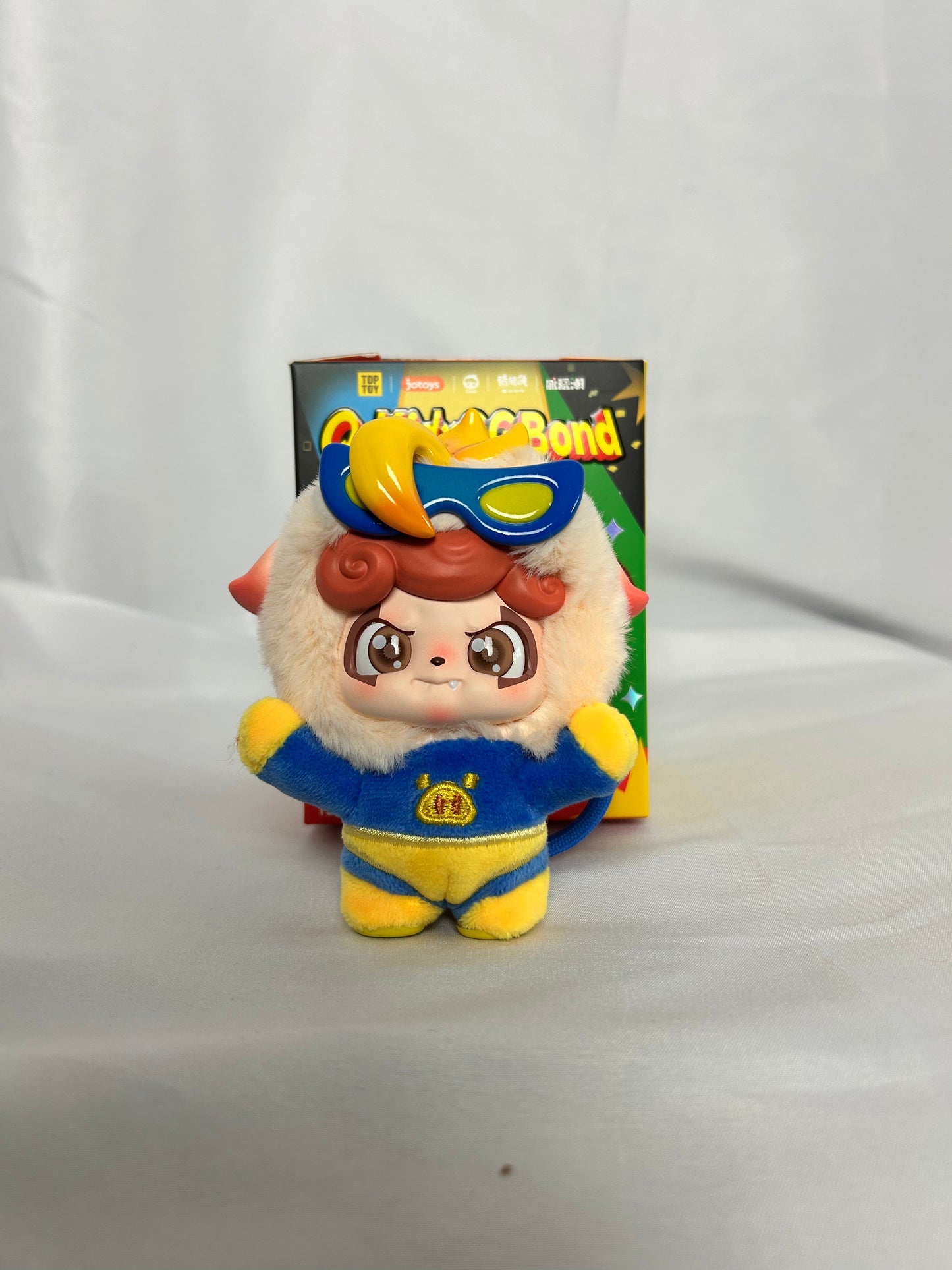 Q.Kid x GG Bond Super Bro Series Vinyl Collectible Plush Keychain Pendant Blind Box