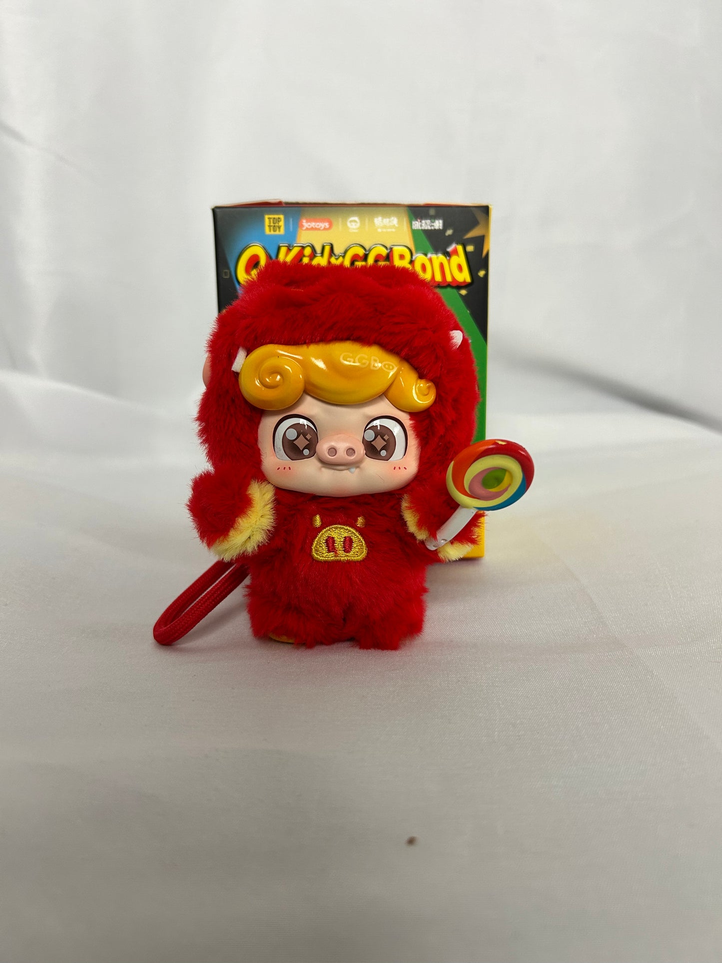 Q.Kid x GG Bond Super Bro Series Vinyl Collectible Plush Keychain Pendant Blind Box